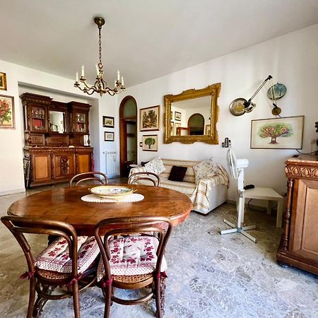 Casa Relax Nel Centro Storico Con Posto Auto Leilighet Vico Equense Eksteriør bilde